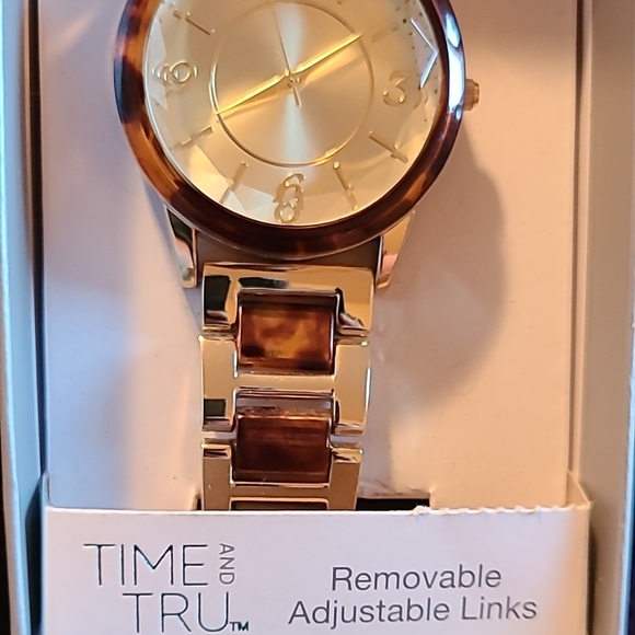 Time and Tru Women's Gold and Tortoise Shell Watches - Picture 14 of 16